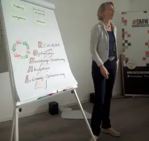 Franziska Wiebel präsentiert auf dem Speakerinnen-Casting