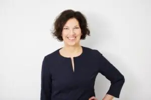 Trainerin: Simone Niederzu, Foto: Sung-Hee Seewald