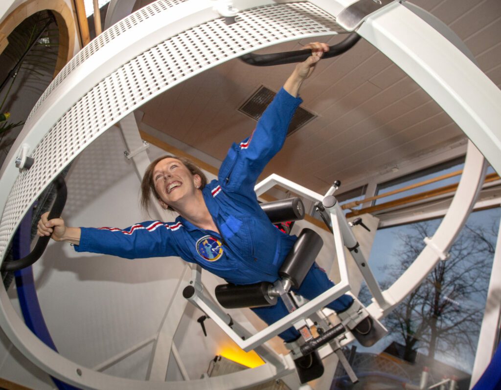 Suzanna Randall, die vielleicht erste deutsche Astronautin, beim Astronautinnen-Training