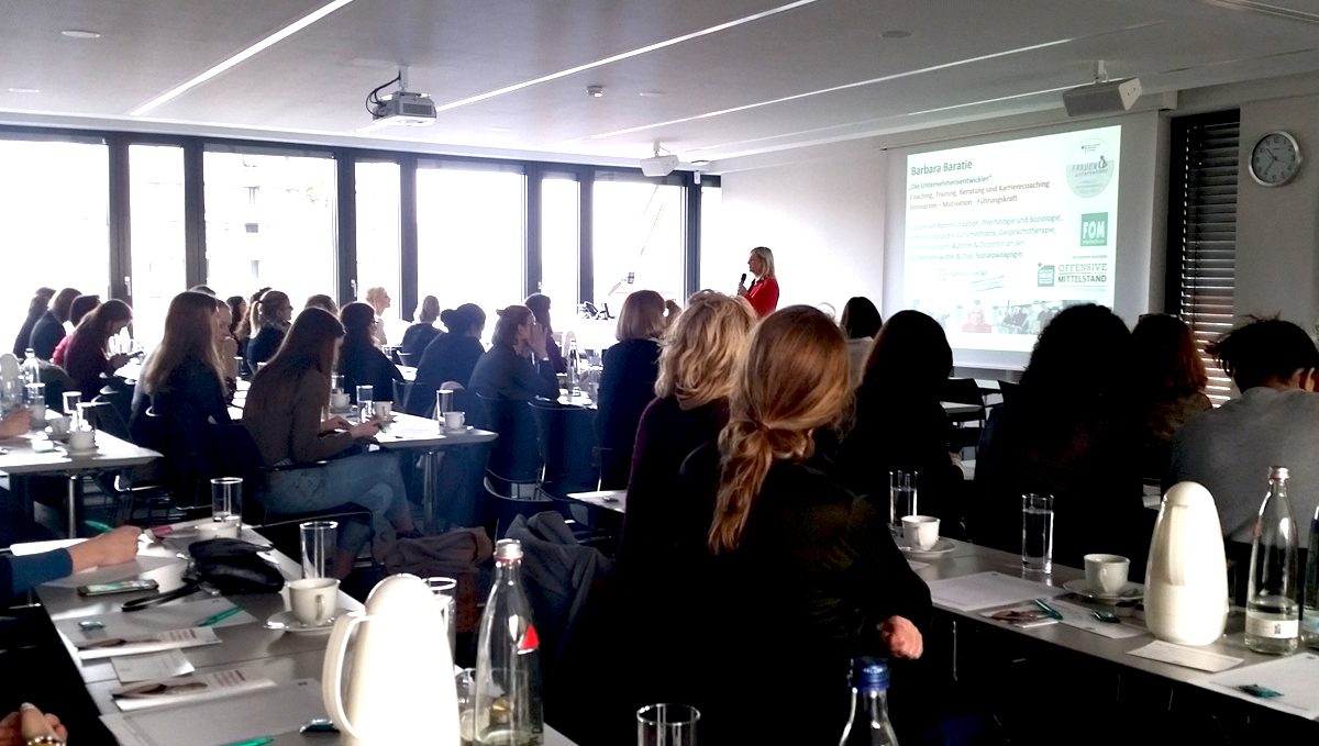 #DMW Rehinland auf dem 8. FOM Frauenforum in Köln Vortrag Barbara Baratie