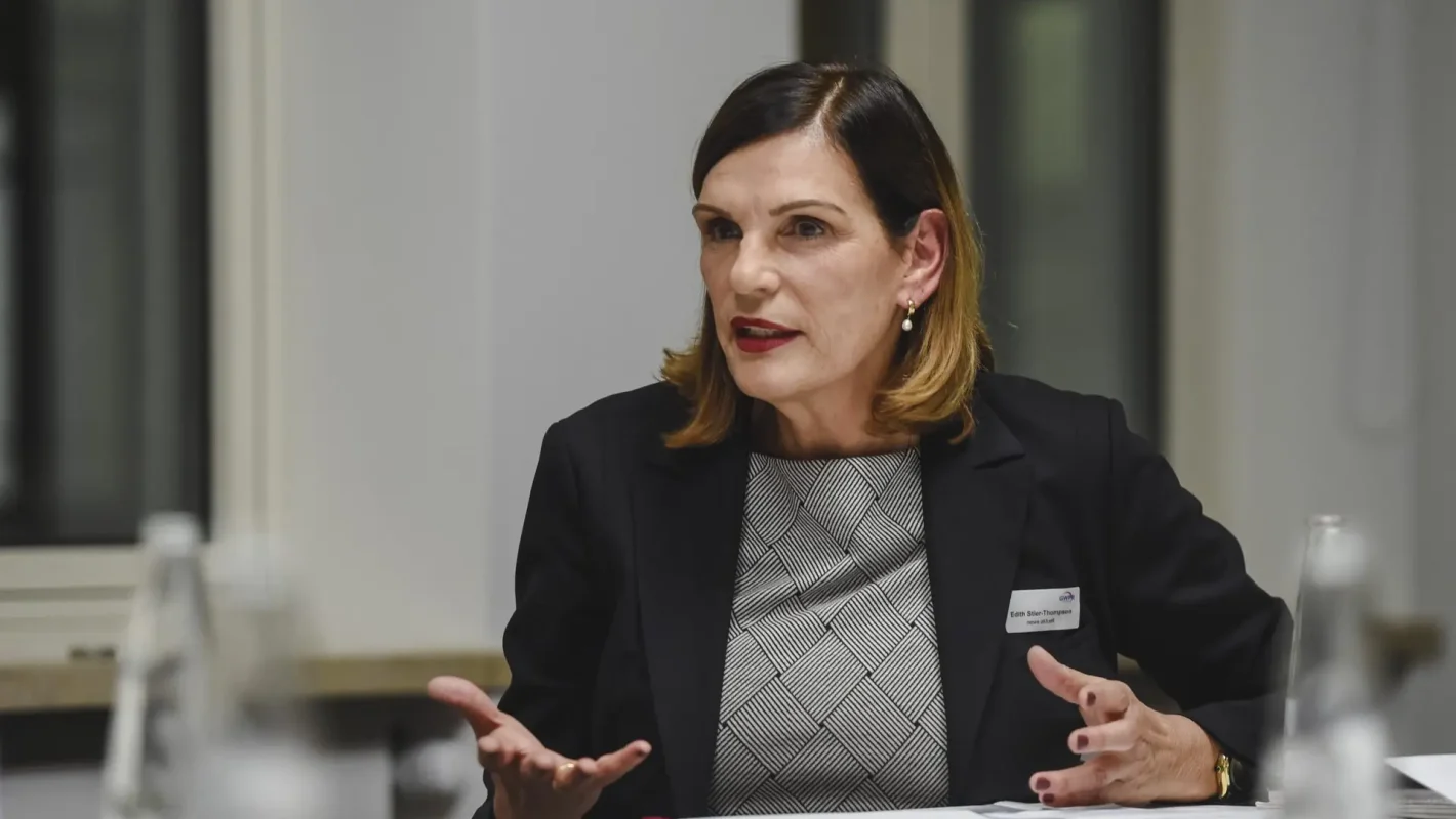 Edith Stier-Thompson, news aktuell